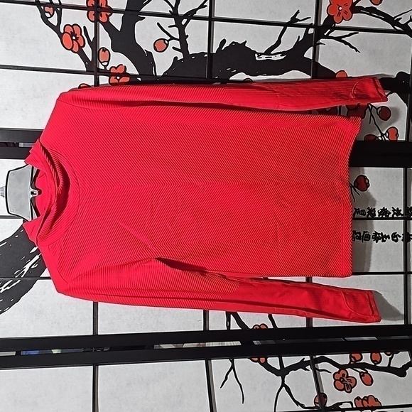 Athleta Ribbed Red‎ Hoodie Pullover Size Medium - Picture 1 of 5